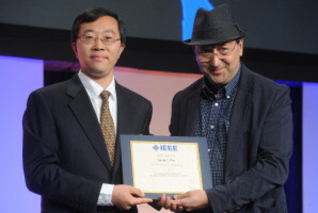 IEEE Fellow Zhigang (David) Pan.