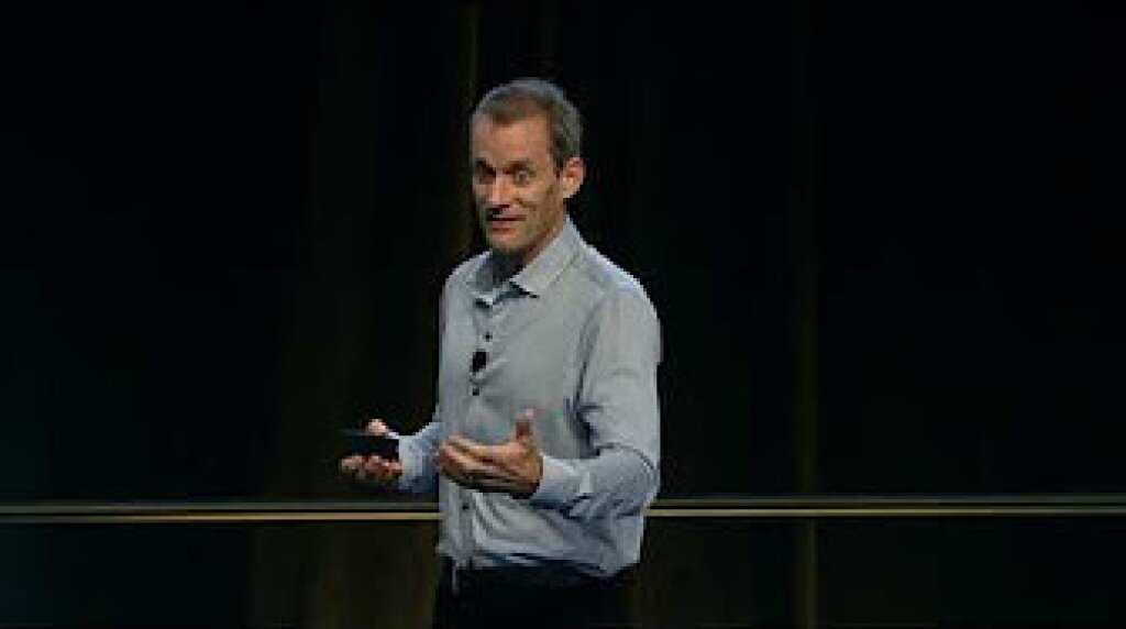 Keynote: The Potential of Machine Learning for Hardware Design - Jeff Dean.
