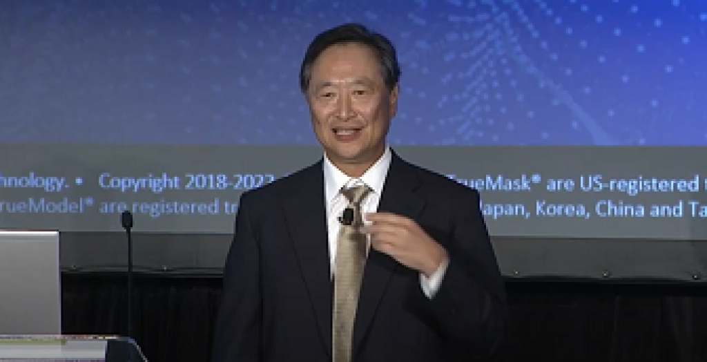 Tech Talk: Is Curvy Design an Opportunity or a Dream? - Aki Fujimura.