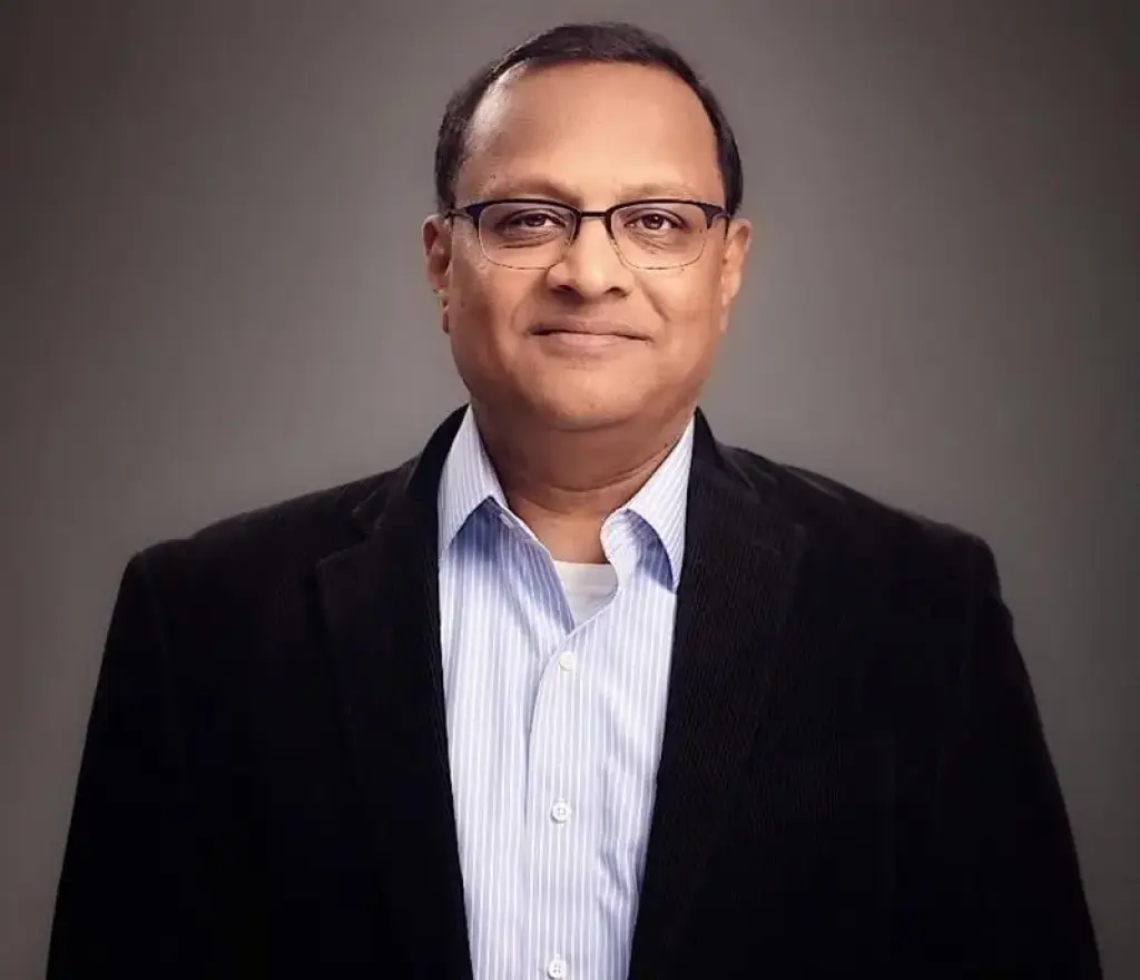 Abhi Kolpekwar headshot.