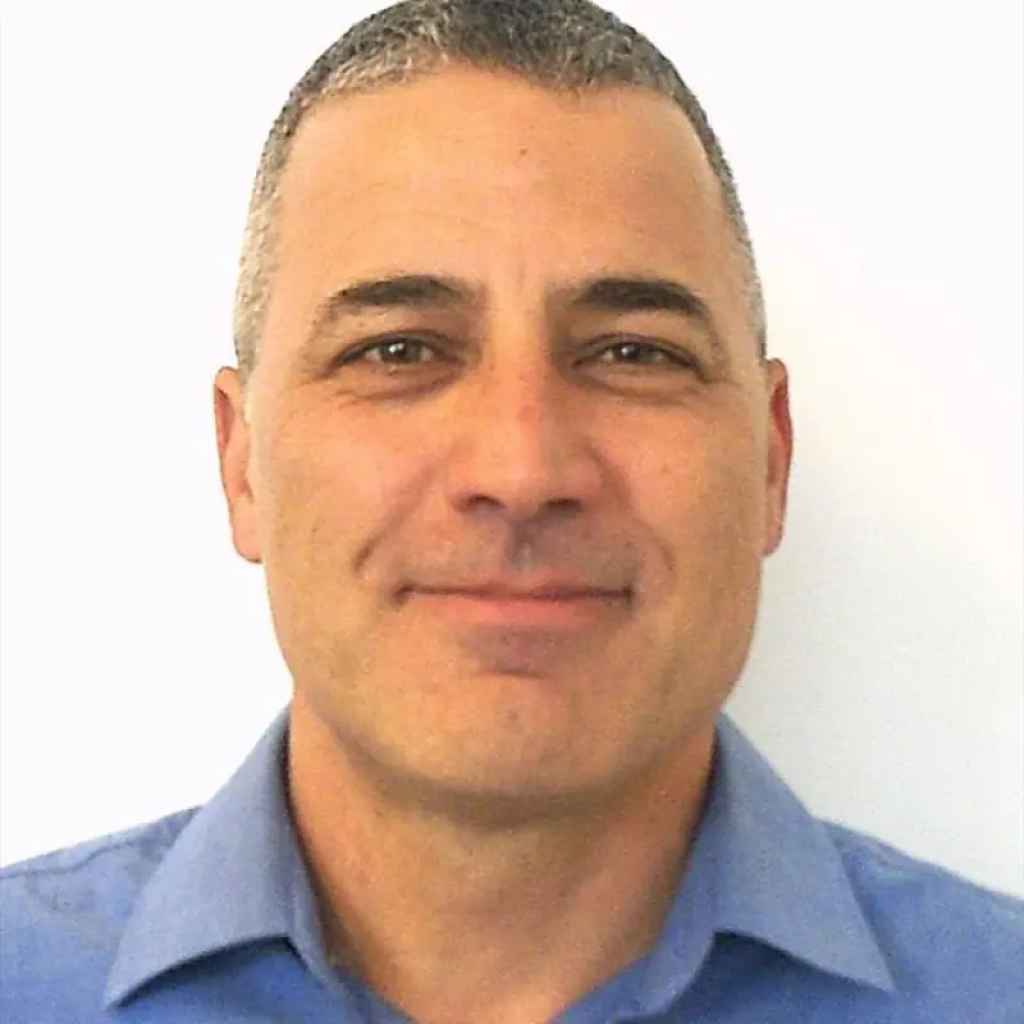 Alon Shtepel headshot.