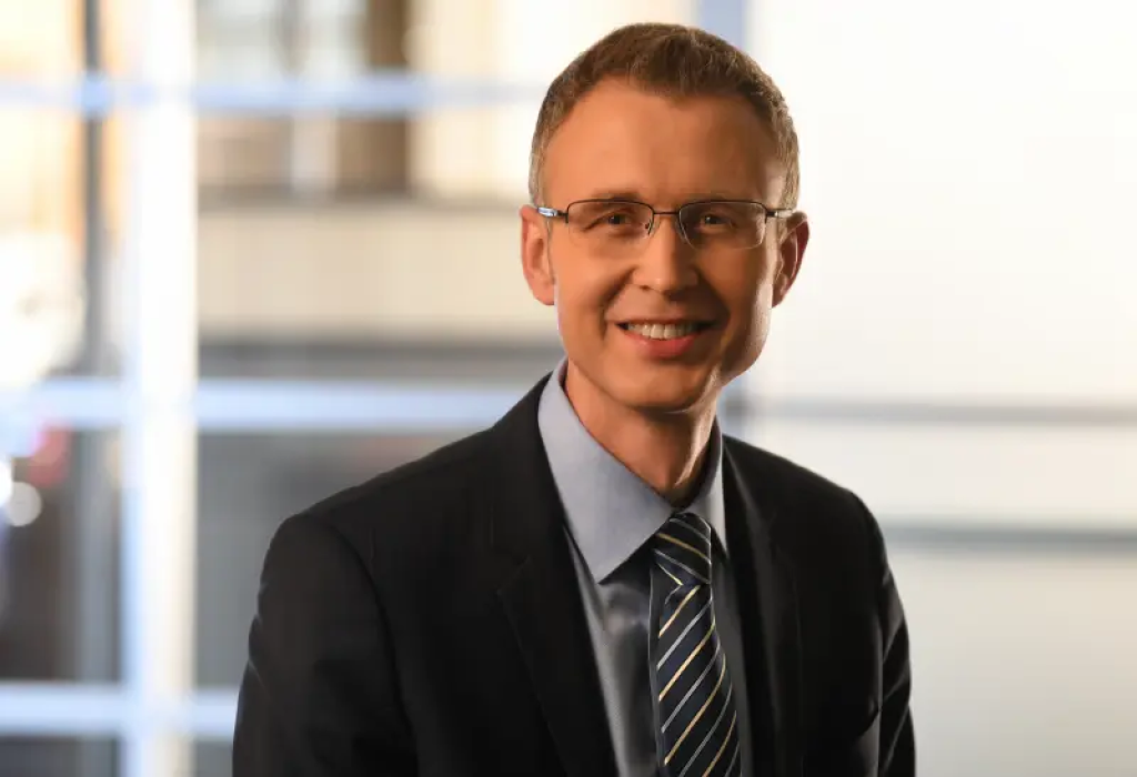 Paul Cunningham headshot.