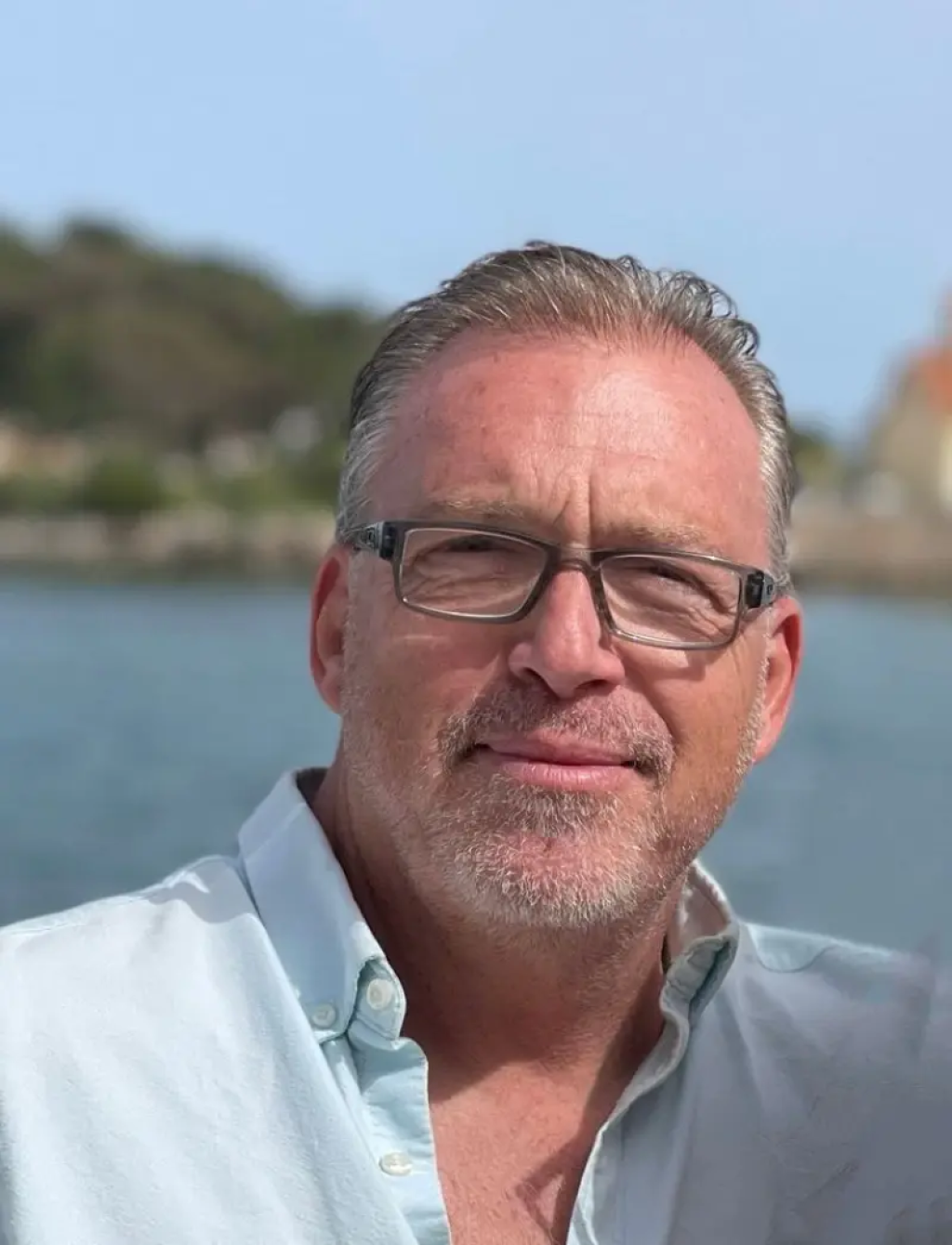 Peter George headshot.