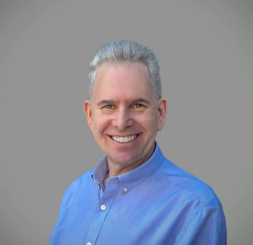 Stuart Oberman headshot.