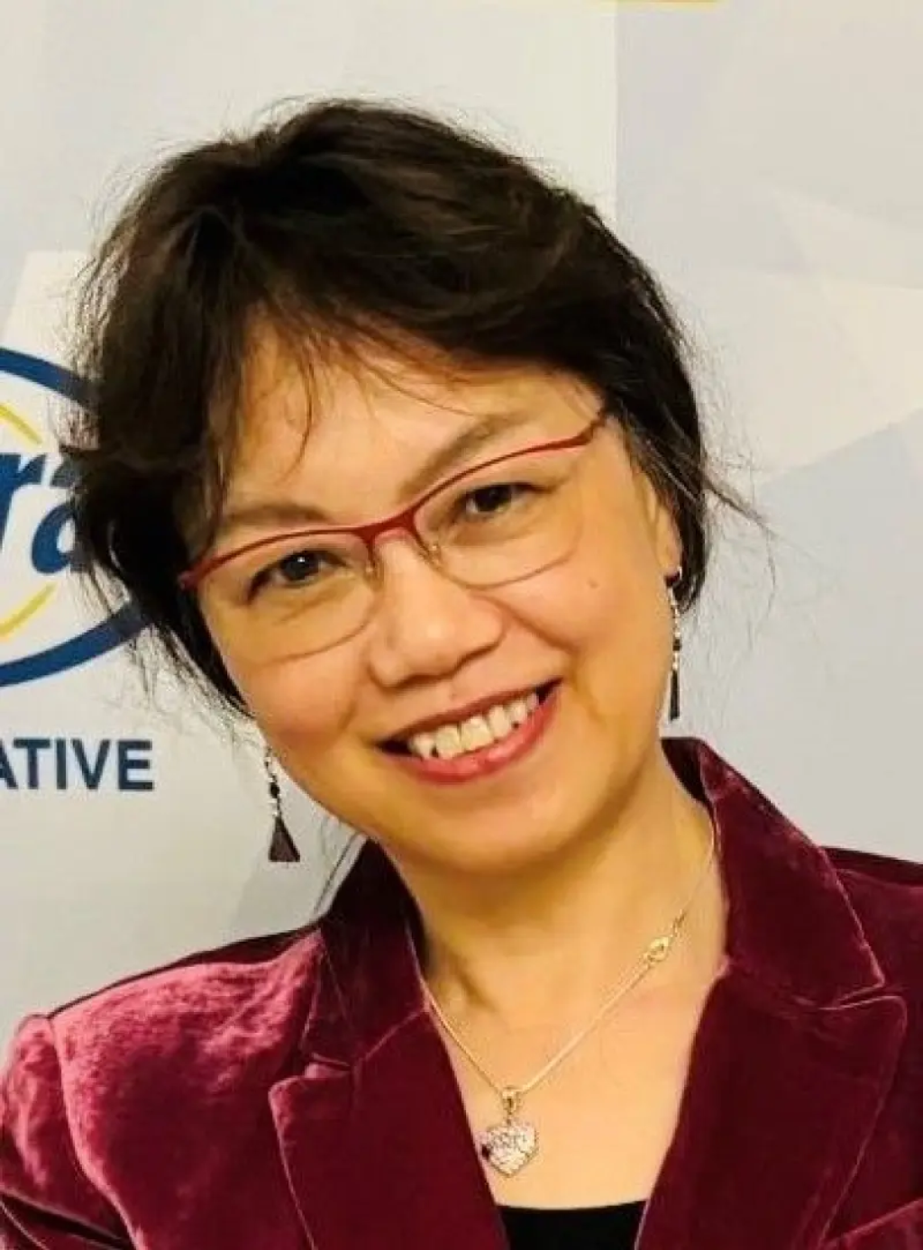 Xialoin Chen headshot.