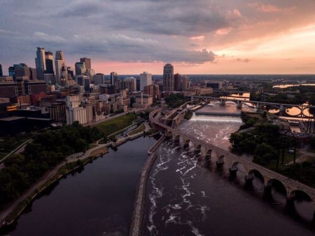 Minneapolis, MN, USA.