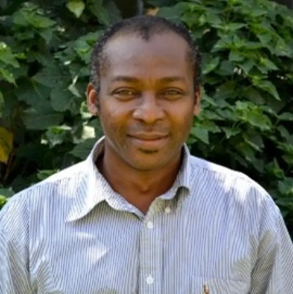 Dr. Komla Folly.