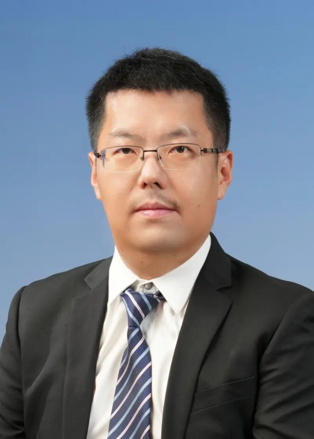 Weihao Hu.